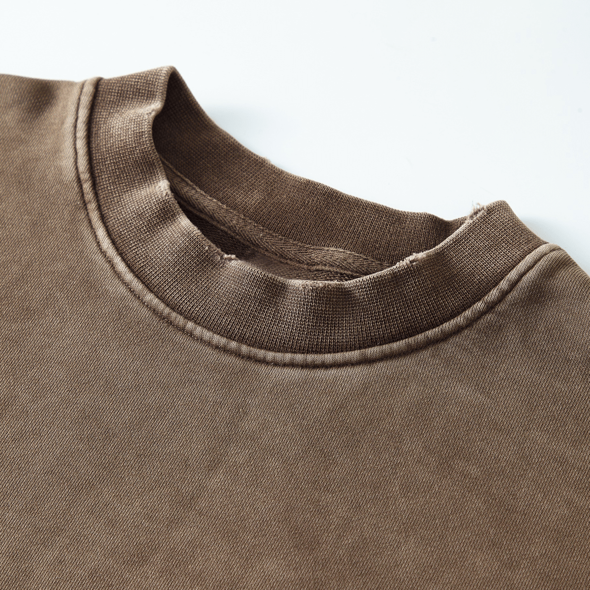 THE SHE FLY Cropped Crew （380GSM） - Elevated Agenda THE SHE FLY Cropped Crew （380GSM）Washed Raw-Edge Cropped Crewneck Long-Sleeve T-Shirt（380GSM） Americano S