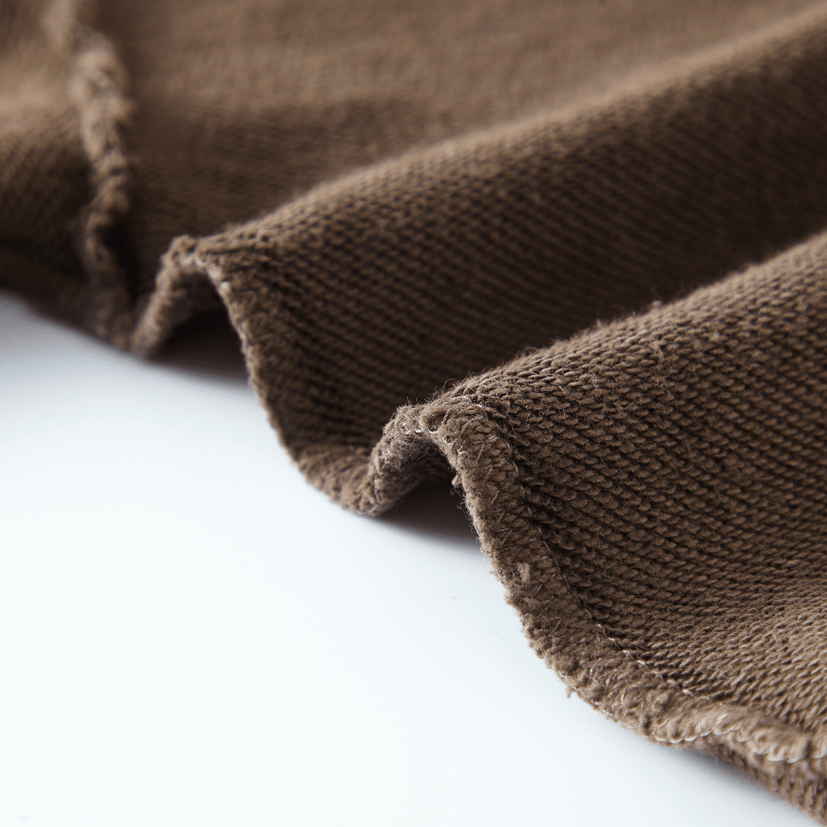 THE SHE FLY Cropped Crew （380GSM） - Elevated Agenda THE SHE FLY Cropped Crew （380GSM）Washed Raw-Edge Cropped Crewneck Long-Sleeve T-Shirt（380GSM） Americano S