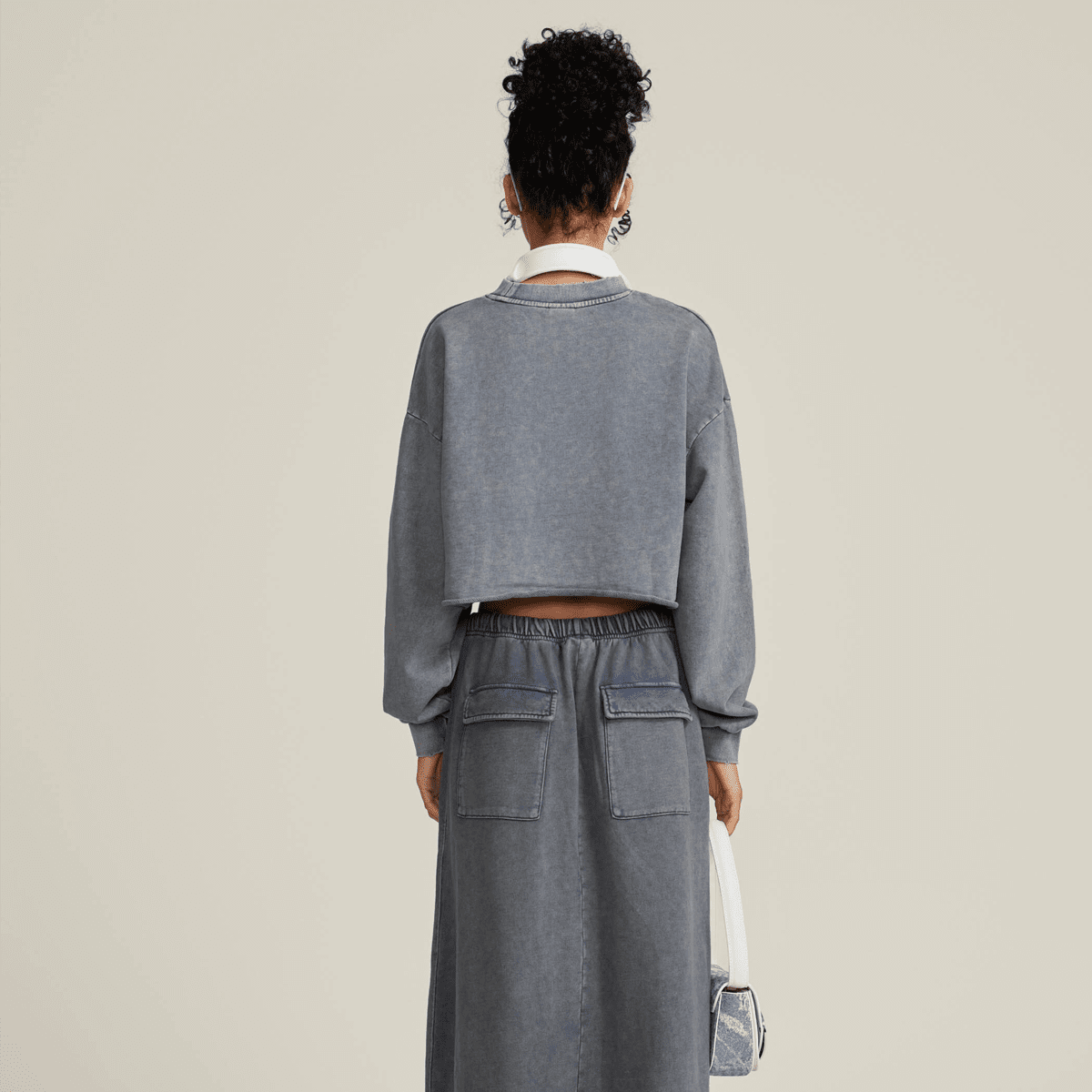 THE SHE FLY Cropped Crew （380GSM） - Elevated Agenda THE SHE FLY Cropped Crew （380GSM）Washed Raw-Edge Cropped Crewneck Long-Sleeve T-Shirt（380GSM） Americano S